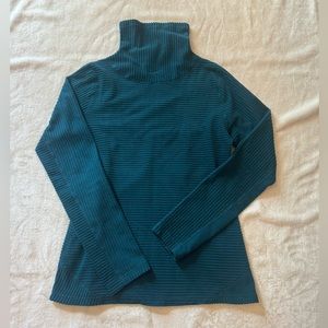 Nike turtle neck